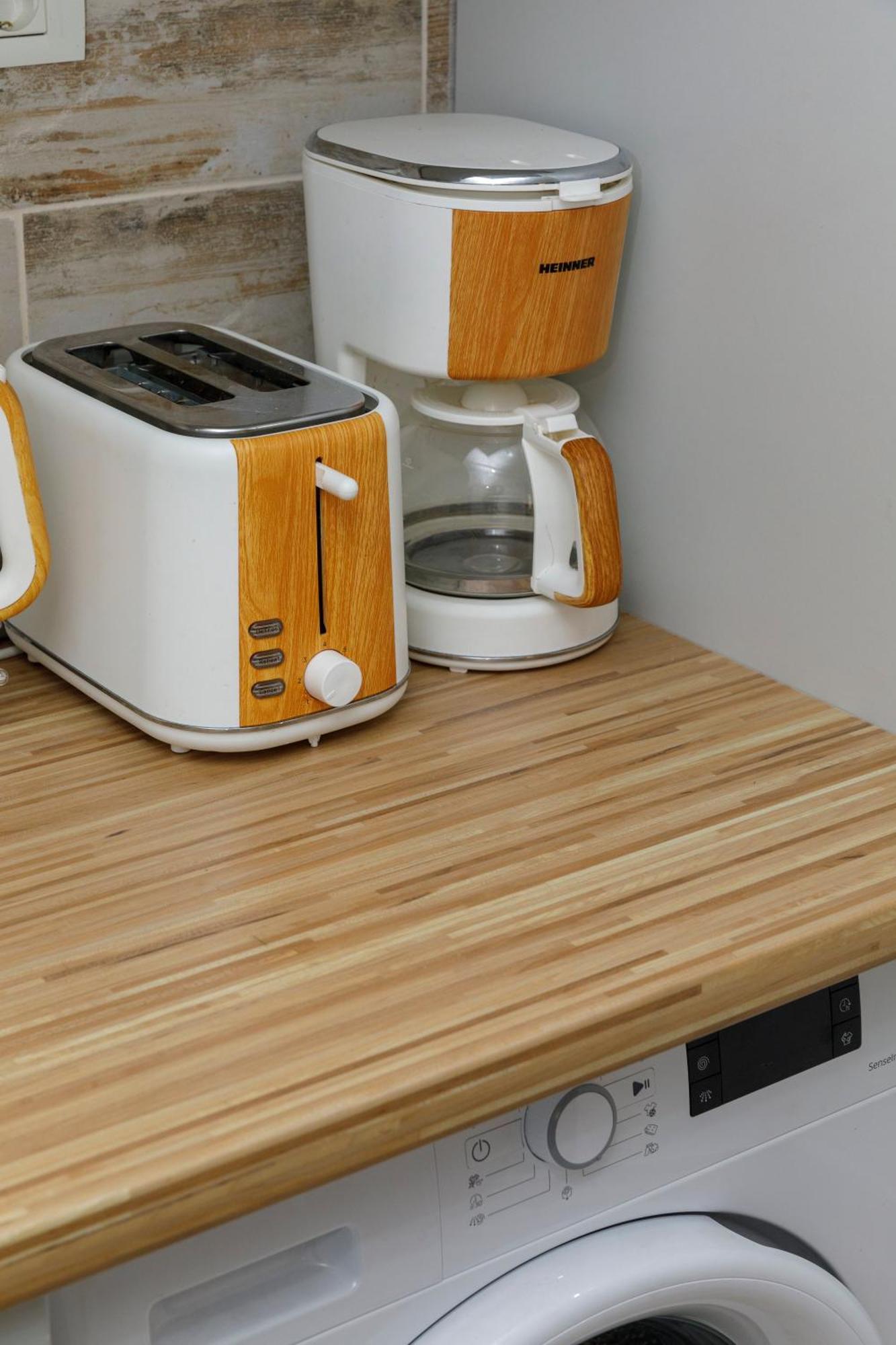 Aki Gray Apartment Brasov Luaran gambar