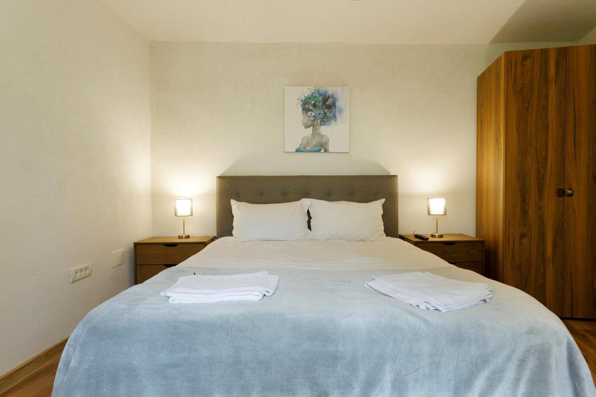 Aki Gray Apartment Brasov Luaran gambar