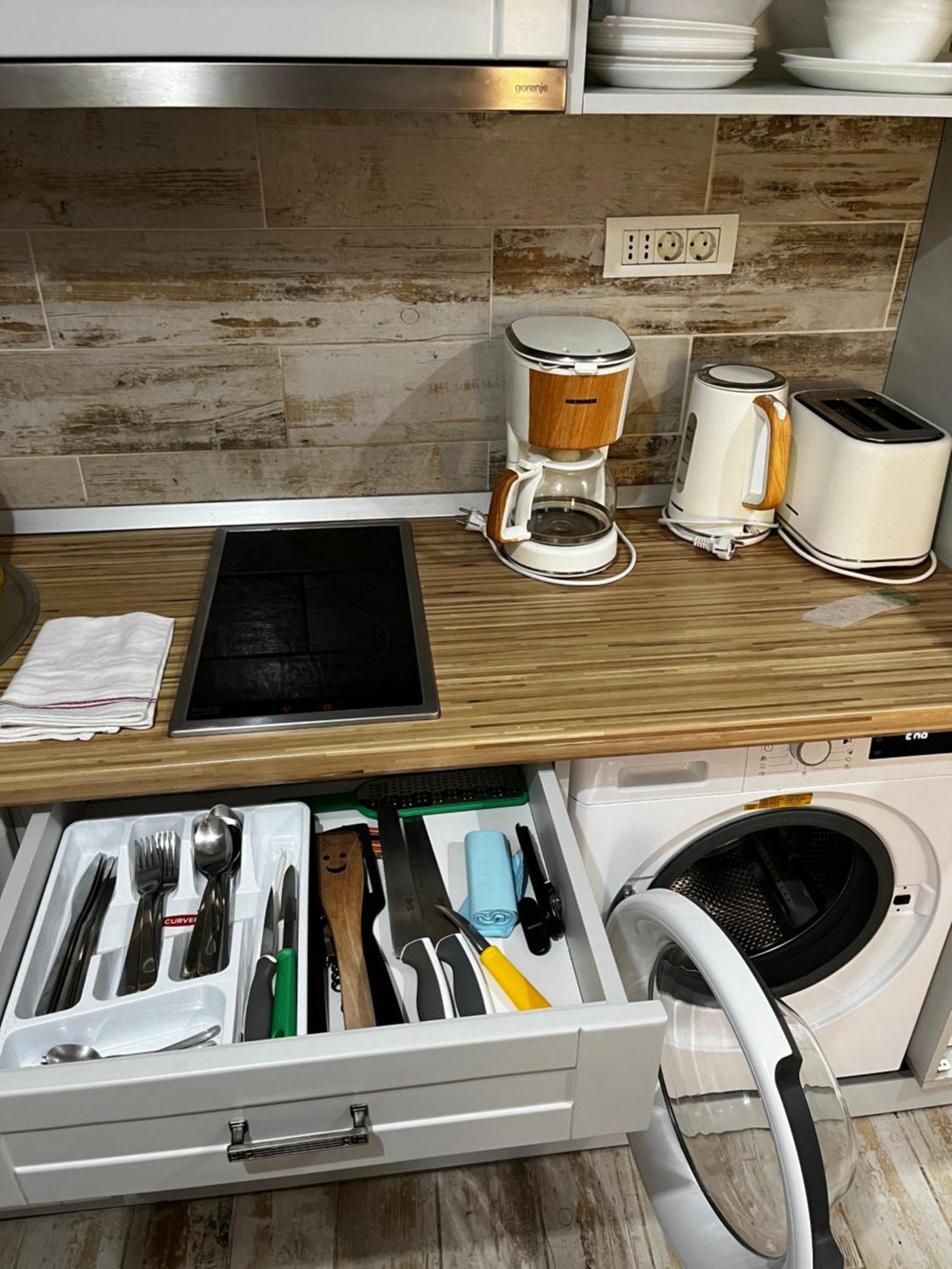 Aki Gray Apartment Brasov Luaran gambar